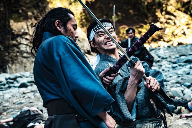 山崎賢人の凛々しい横顔…！映画『狂武蔵』場面カット（8枚目）