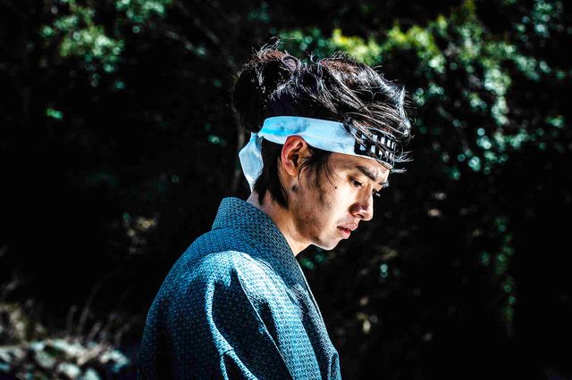 山崎賢人の凛々しい横顔…！映画『狂武蔵』場面カット（10枚目）