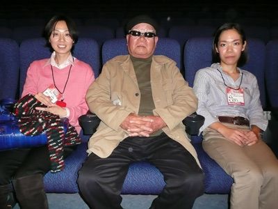 ユリさん（左）、おっちゃん（中央）、東美恵子監督（右端）