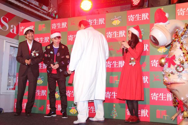 橋本愛がキュートなサンタさんに！フォトギャラリー（5枚目）