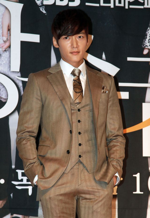 スタイル良すぎ！ドラマ「相続者たち」製作発表会フォトギャラリー：フォトギャラリー