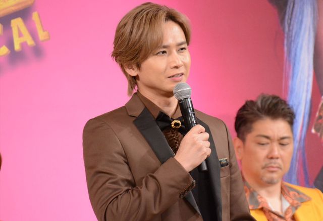 堂本光一がウォンカ役！ミュージカル「チャーリーとチョコレート工場」ポスター＆製作発表会見の様子（3枚目）