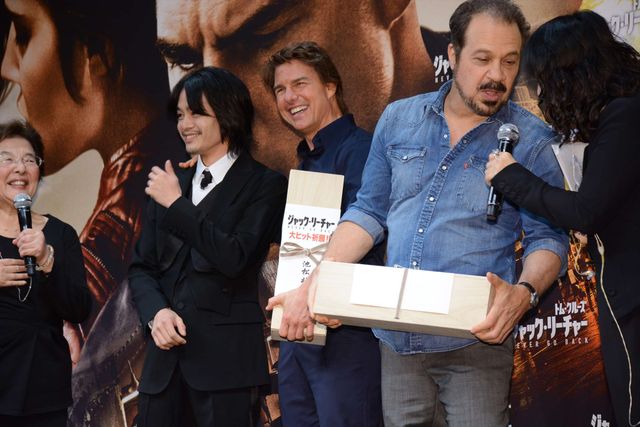 トム・クルーズ＆池松壮亮『ラスト サムライ』13年ぶり再会！フォトギャラリー（2枚目）
