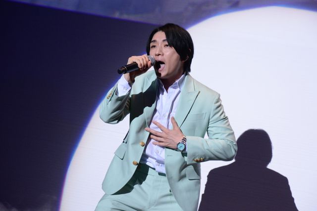 菜々緒、肩出し黒ドレスで阿部寛と登壇！『キャンドルスティック』ジャパンプレミア（5枚目）