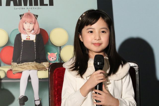 ミュージカル「SPY×FAMILY」アーニャ扮装ビジュアル＆ミニ会見（5枚目）