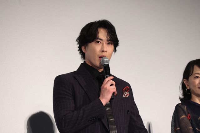 “舘様”宮舘涼太への無茶振りも！映画『火喰鳥を、喰う』公開記念舞台あいさつ（2枚目）