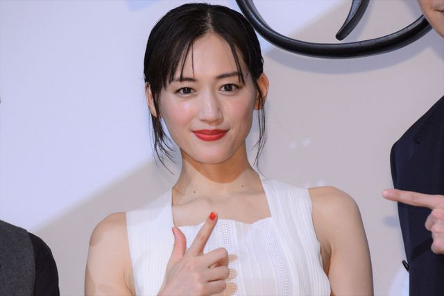 綾瀬はるか、長谷川博己、ジェシーら登壇！『リボルバー・リリー』初日舞台あいさつ（11枚目）