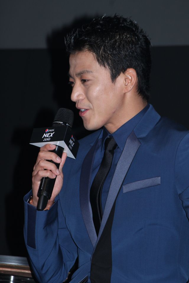 小栗旬、スタイリッシュな桃太郎に！フォトギャラリー：フォトギャラリー