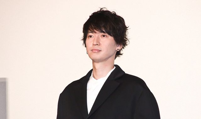 大倉忠義、大人の魅力！映画『窮鼠はチーズの夢を見る』大ヒット記念舞台あいさつ：フォトギャラリー