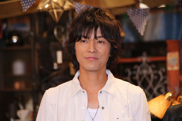 阿部サダヲ、水原希子らが自撮り棒でセルフィー！（10枚目）