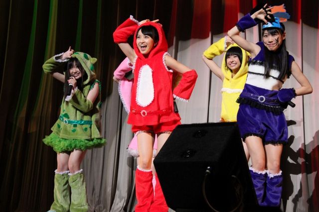 ももいろクローバーZがポケモン衣装でライブを披露！ あまりのかわいさにローラ、中川翔子も萌え萌え！画像ギャラリー（5枚目）
