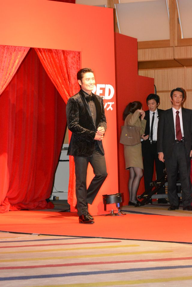 オスカー女優ヘレン・ミレン、イ・ビョンホンの「倍返し」評価に、いや「三倍返しよ！」　画像ギャラリー：フォトギャラリー