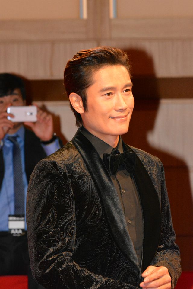 オスカー女優ヘレン・ミレン、イ・ビョンホンの「倍返し」評価に、いや「三倍返しよ！」　画像ギャラリー（12枚目）