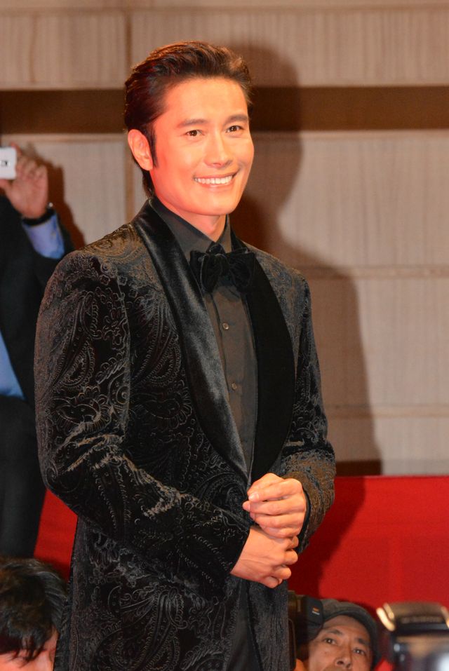 オスカー女優ヘレン・ミレン、イ・ビョンホンの「倍返し」評価に、いや「三倍返しよ！」　画像ギャラリー（17枚目）