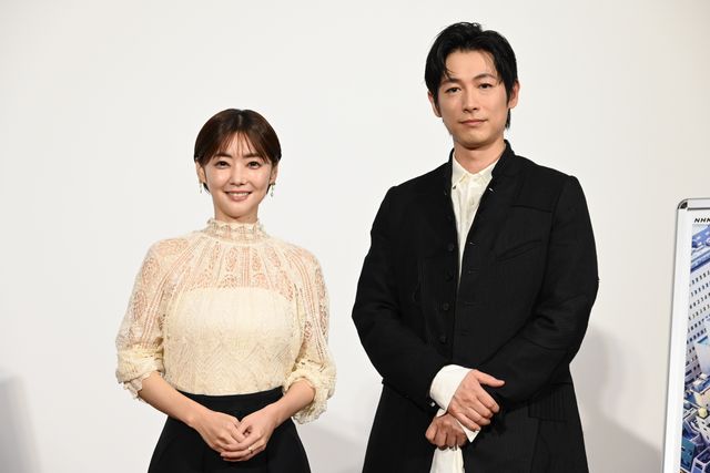 ディーン・フジオカ、華麗なポーズ！倉科カナらと「正直不動産」スピンオフドラマ試写会登壇（3枚目）