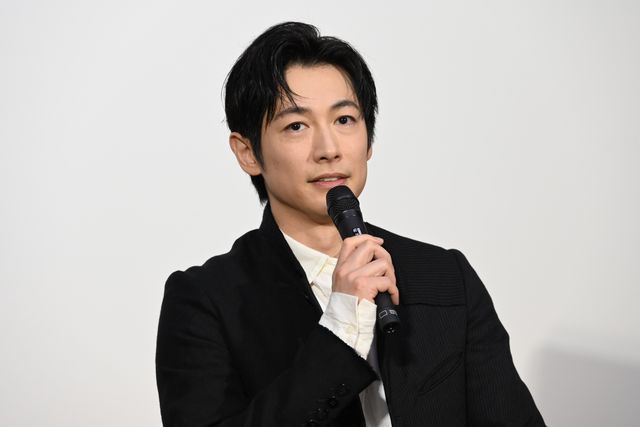 ディーン・フジオカ、華麗なポーズ！倉科カナらと「正直不動産」スピンオフドラマ試写会登壇（6枚目）