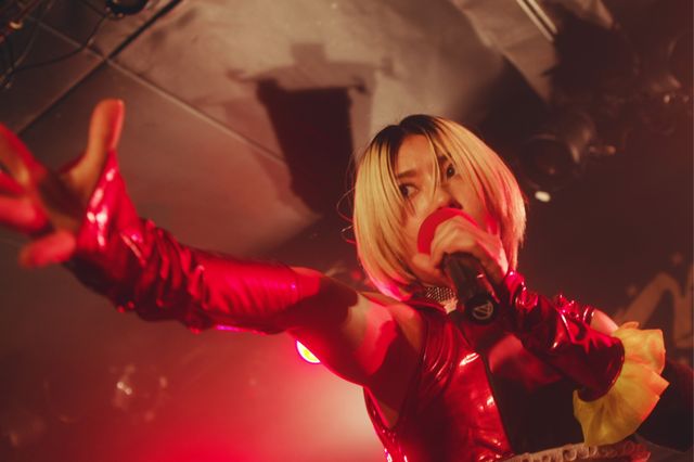 地下アイドルがSMの女王様と出会い…「ROMAN PORNO NOW」第2弾『愛してる！』場面カット（4枚目）