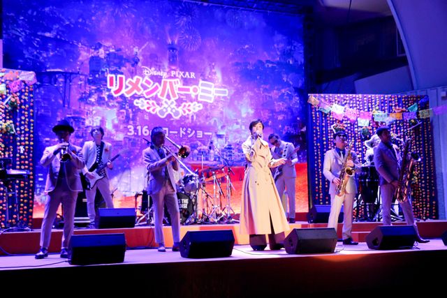 シシド・カフカ×スカパラ、ディズニー日本語版ソングを生演奏！（2枚目）