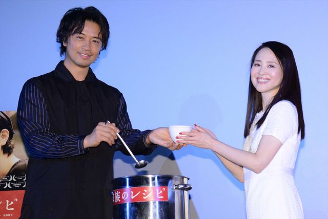 『家族のレシピ』舞台挨拶で聖子コールの嵐（5枚目）