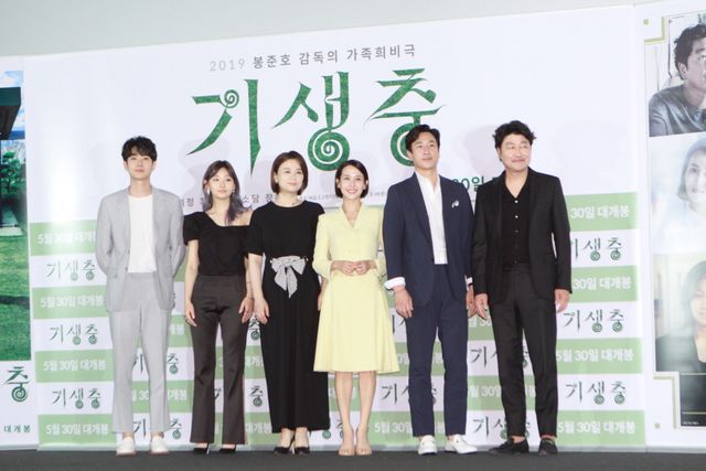 パルムドール受賞『パラサイト』ポン・ジュノ監督×ソン・ガンホ凱旋会見：フォトギャラリー