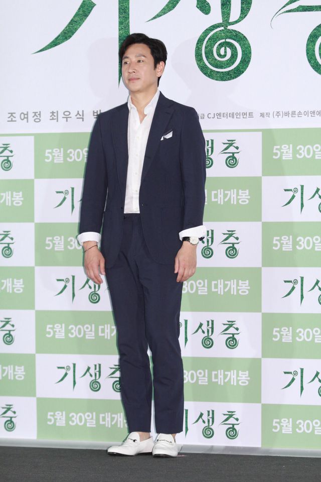 パルムドール受賞『パラサイト』ポン・ジュノ監督×ソン・ガンホ凱旋会見（8枚目）