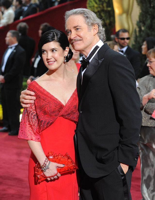 フィービー・ケイツのラブラブ夫婦ショット（4枚目）