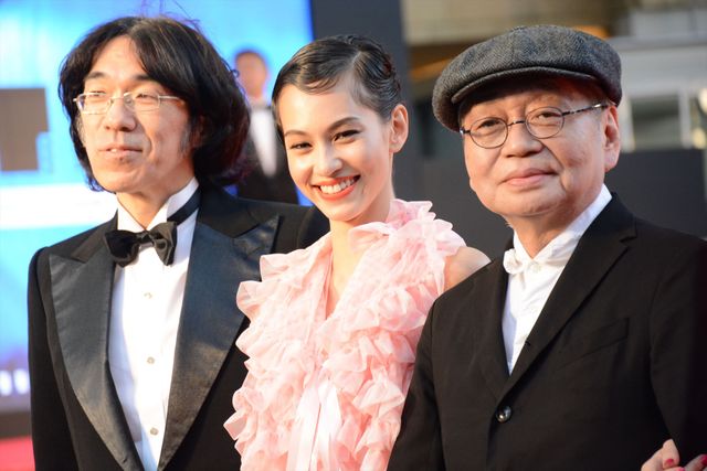 水原希子＆佑果姉妹、ミニドレスから美脚…！美しすぎる競演（12枚目）