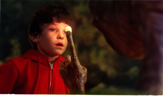 『E.T.』とエリオットの友情に涙…