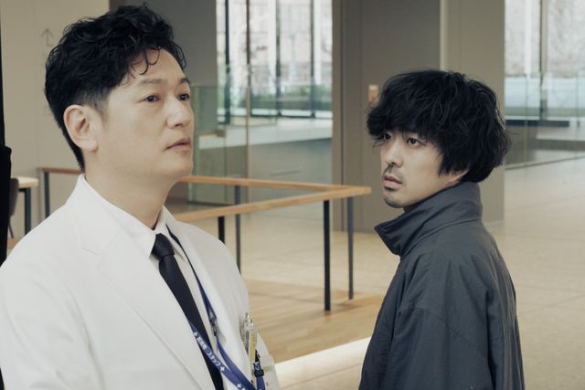 ミヤビ（杉咲花）と三瓶（若葉竜也）の関係は？「アンメット」2話場面写真（3枚目）