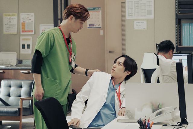 ミヤビ（杉咲花）と三瓶（若葉竜也）の関係は？「アンメット」2話場面写真（13枚目）