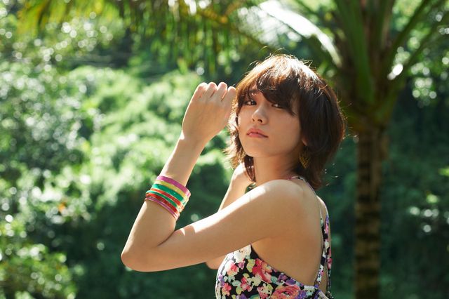 新垣結衣ファッションフォトマガジン「NYLON JAPAN × Yui Aragaki Fashion Photo Magazine」写真ギャラリー（3枚目）