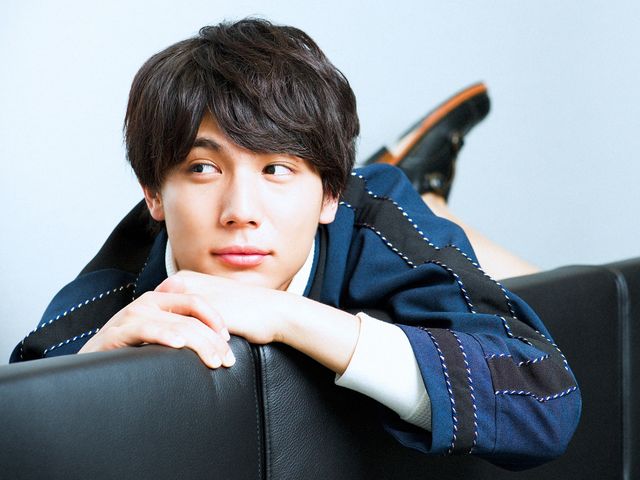 いたずらっ子な表情からセクシーまで【インタビューカット集】：フォトギャラリー