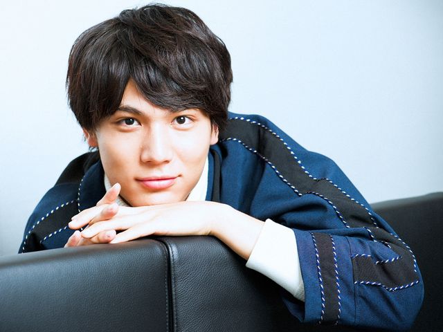 いたずらっ子な表情からセクシーまで【インタビューカット集】（3枚目）