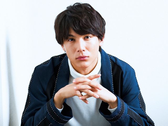 いたずらっ子な表情からセクシーまで【インタビューカット集】（10枚目）