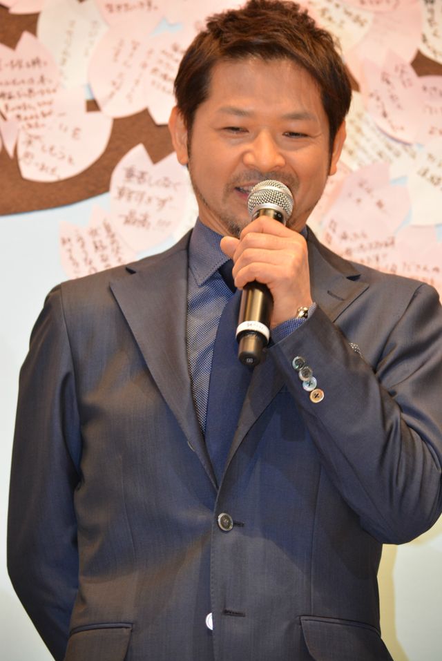 南果歩が感涙！映画『サクラサク』初日舞台あいさつフォトギャラリー（9枚目）