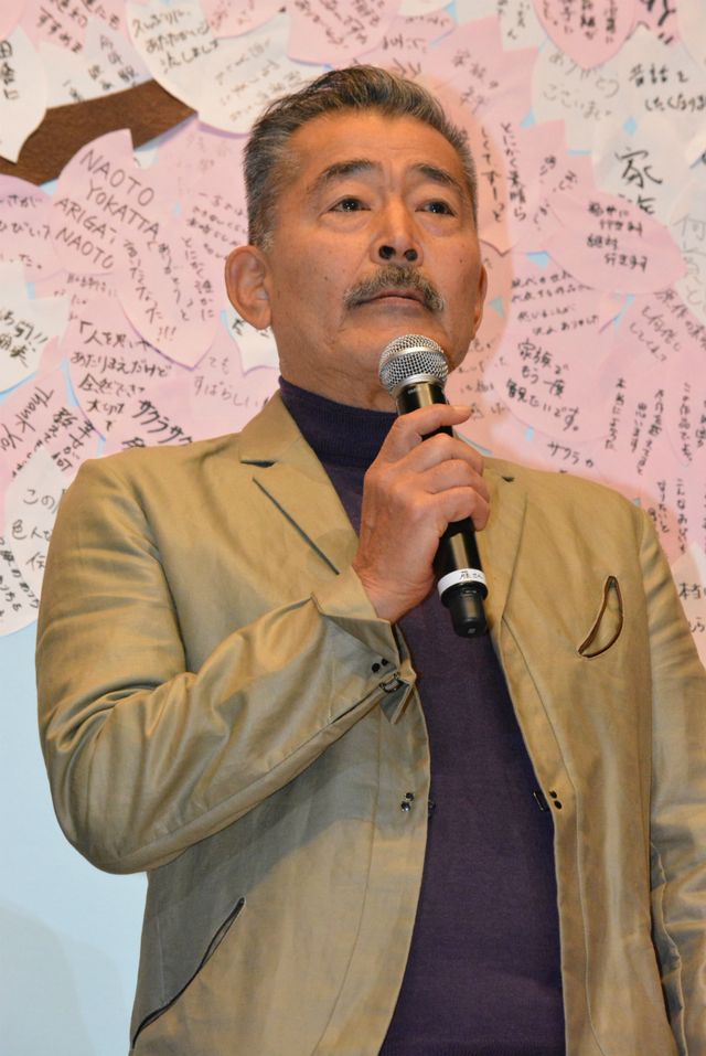 南果歩が感涙！映画『サクラサク』初日舞台あいさつフォトギャラリー（17枚目）