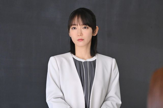 御上の過去が明かされる…日曜劇場「御上先生」第3話場面写真（2枚目）