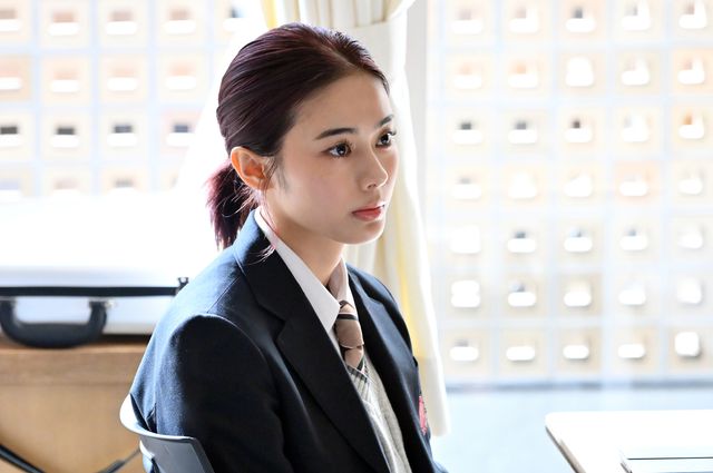 御上の過去が明かされる…日曜劇場「御上先生」第3話場面写真（4枚目）
