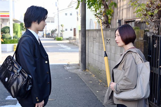 御上の過去が明かされる…日曜劇場「御上先生」第3話場面写真（7枚目）