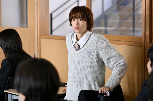 御上の過去が明かされる…日曜劇場「御上先生」第3話場面写真（21枚目）