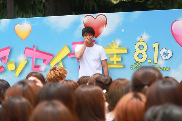 竹内涼真＆佐藤大樹が学生たちとダンス！映画『センセイ君主』フラッシュモブイベント（8枚目）