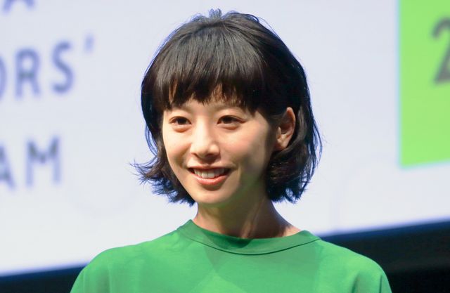 夏帆、緑のロングワンピが可愛すぎ！（11枚目）