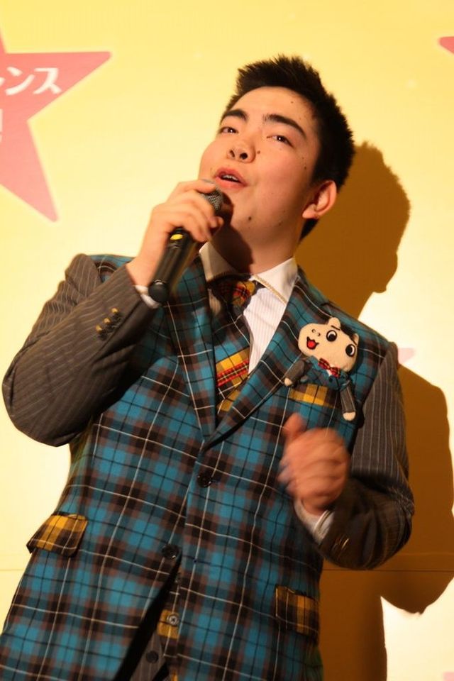 脚が細い！スタイル抜群の高橋愛 フォトギャラリー（6枚目）