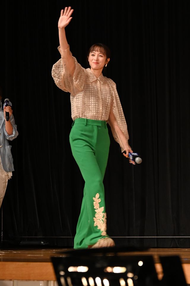 清野菜名、松山ケンイチ、野呂佳代、マユリカ中谷、野口聡一が学生たちにエール！（7枚目）