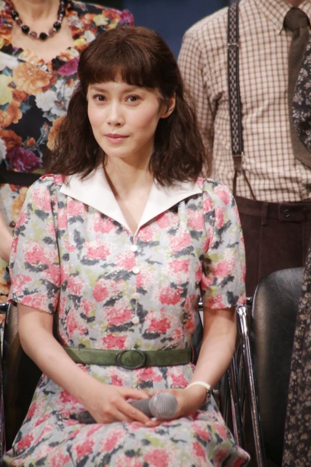 中谷美紀主演、三谷幸喜演出！舞台「ロスト・イン・ヨンカーズ」公開フォトコール写真ギャラリー：フォトギャラリー