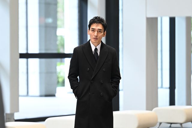 鷲津、政治家としての野心に火がつく「罠の戦争」第10話より:フォトギャラリー