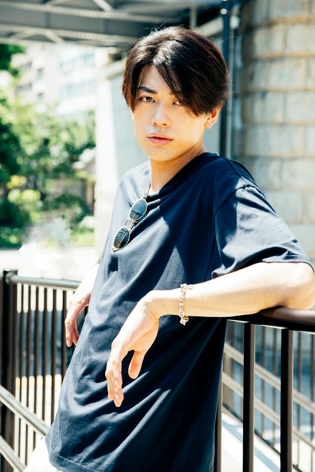 東啓介、美しさ極まる！写真集から10枚（2枚目）