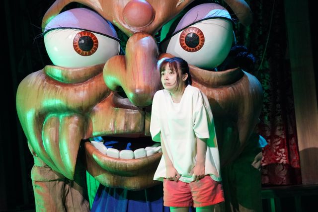 舞台「千と千尋の神隠し」橋本環奈＆上白石萌音の千尋役（2枚目）