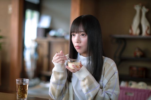 「キョコロヒー」がドラマジャック？日向坂46・齊藤京子主演「泥濘の食卓」ヒコロヒー出演シーン（3枚目）