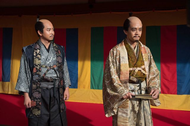 「豊臣兄弟！」変身後の小一郎（仲野太賀）と秀吉（池松壮亮）第33回場面写真：フォトギャラリー
